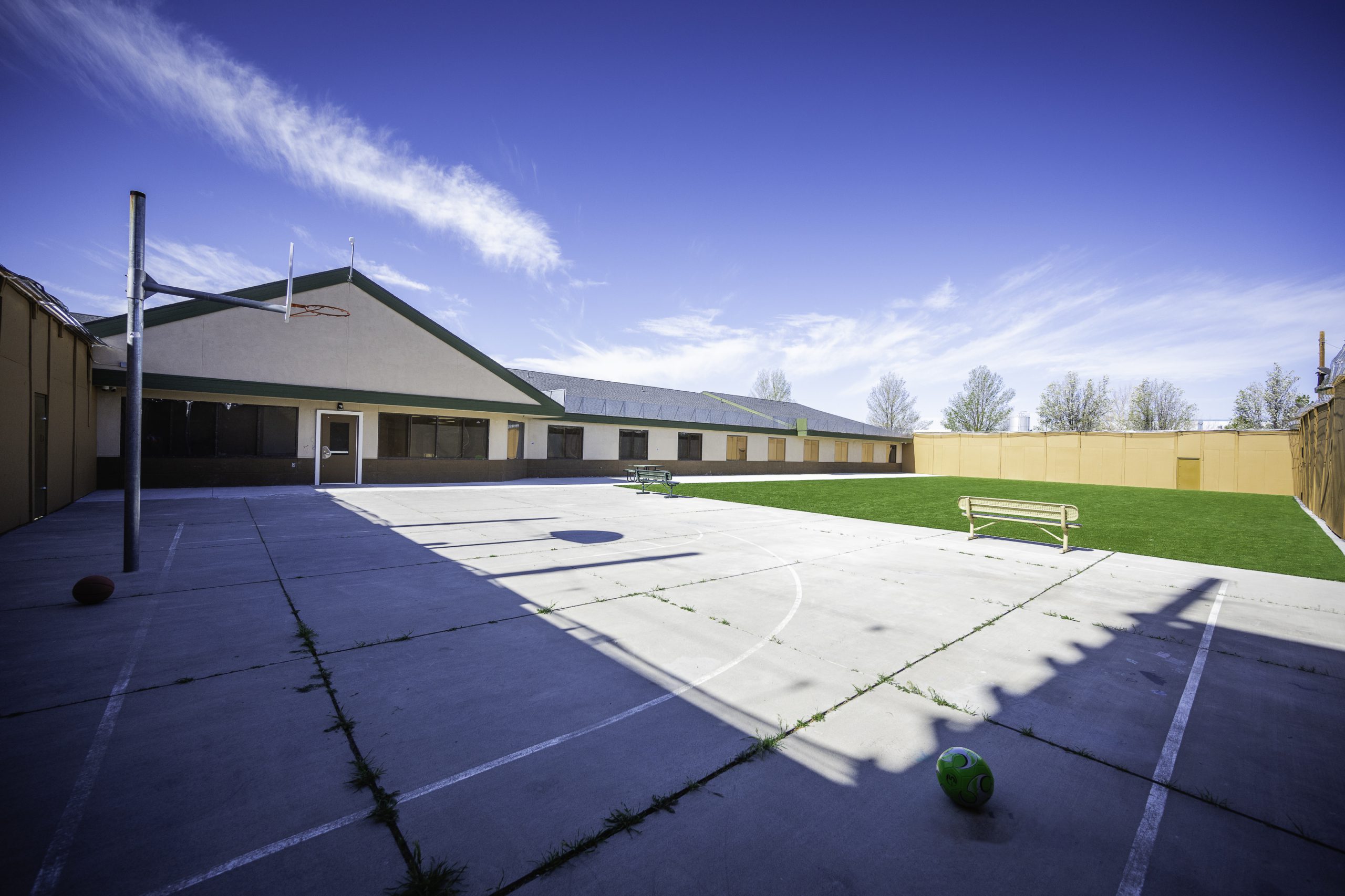 WT-UHS_Willow_Springs-020 Basketball Court at Willow Springs Center
